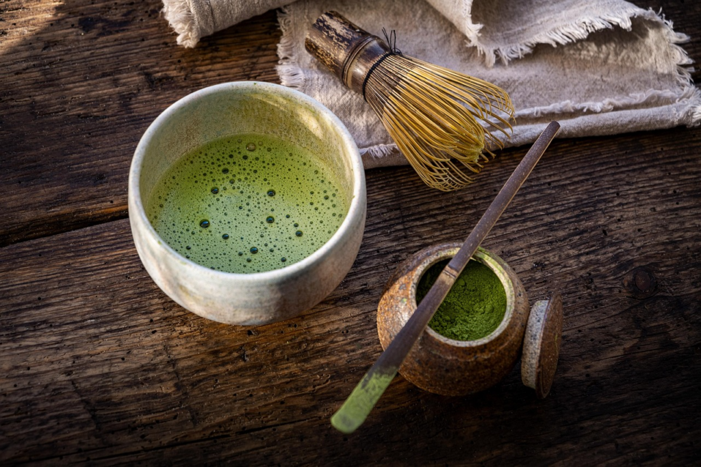 植物　動物　カフェイン　栽培　日本茶